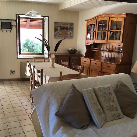 Appartement Dans La Vieille Ville, En Face Du Chateau Annecy Buitenkant foto