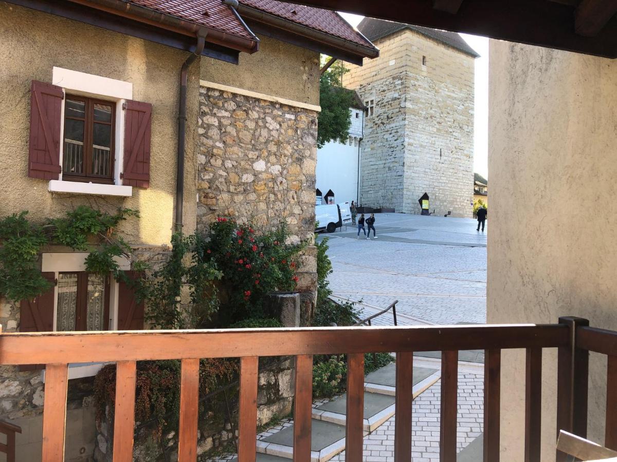 Appartement Dans La Vieille Ville, En Face Du Chateau Annecy Buitenkant foto